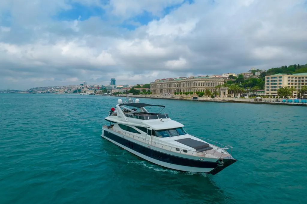 Private Yacht Tour 3 Hours